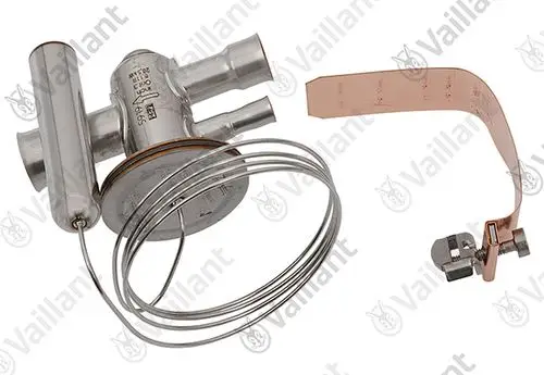Thermostatisches Expansionsventil von Vaillant mit mehreren Anschlussrohren und einer Kupferplatte zur Befestigung, geeignet für spezifische Heizsysteme.